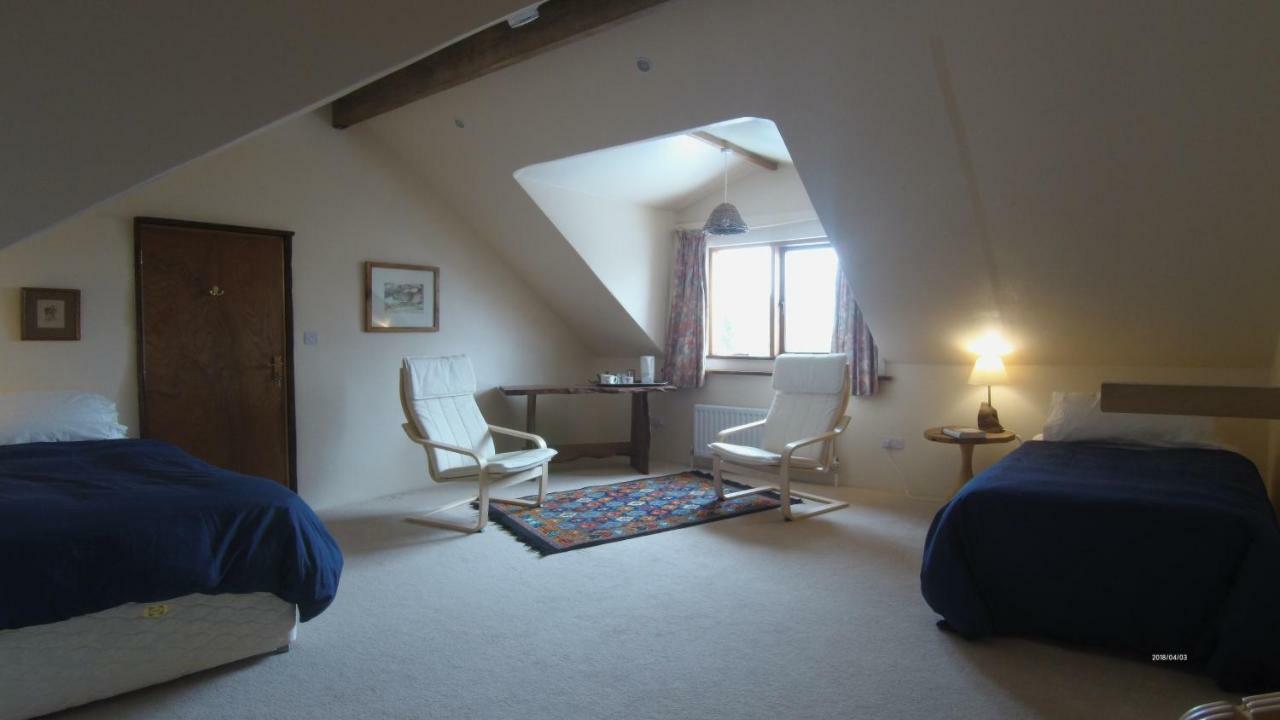 Готель Sunrise House Inverfarigaig Екстер'єр фото